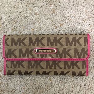 Michael Kors wallet